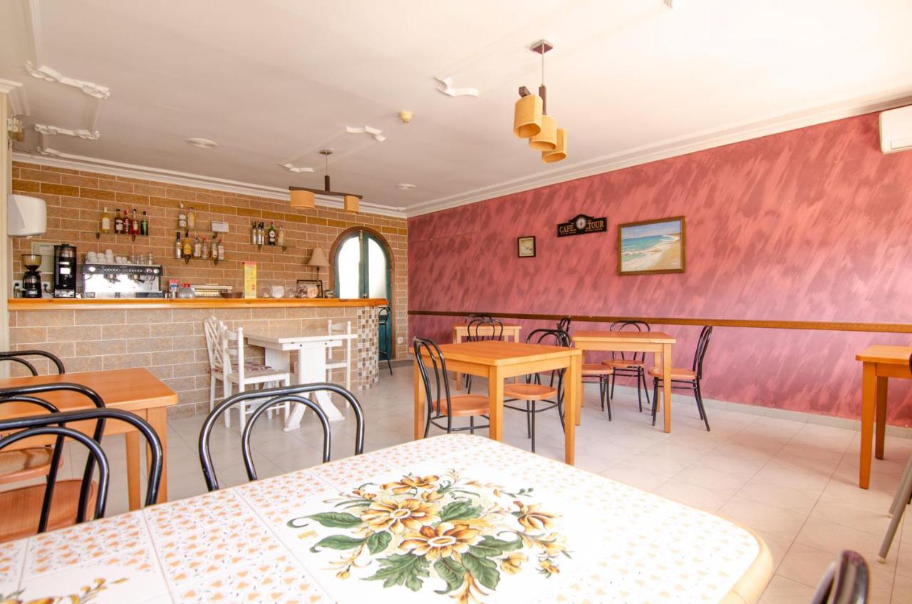 Hostal Manolo Garrucha Dış mekan fotoğraf