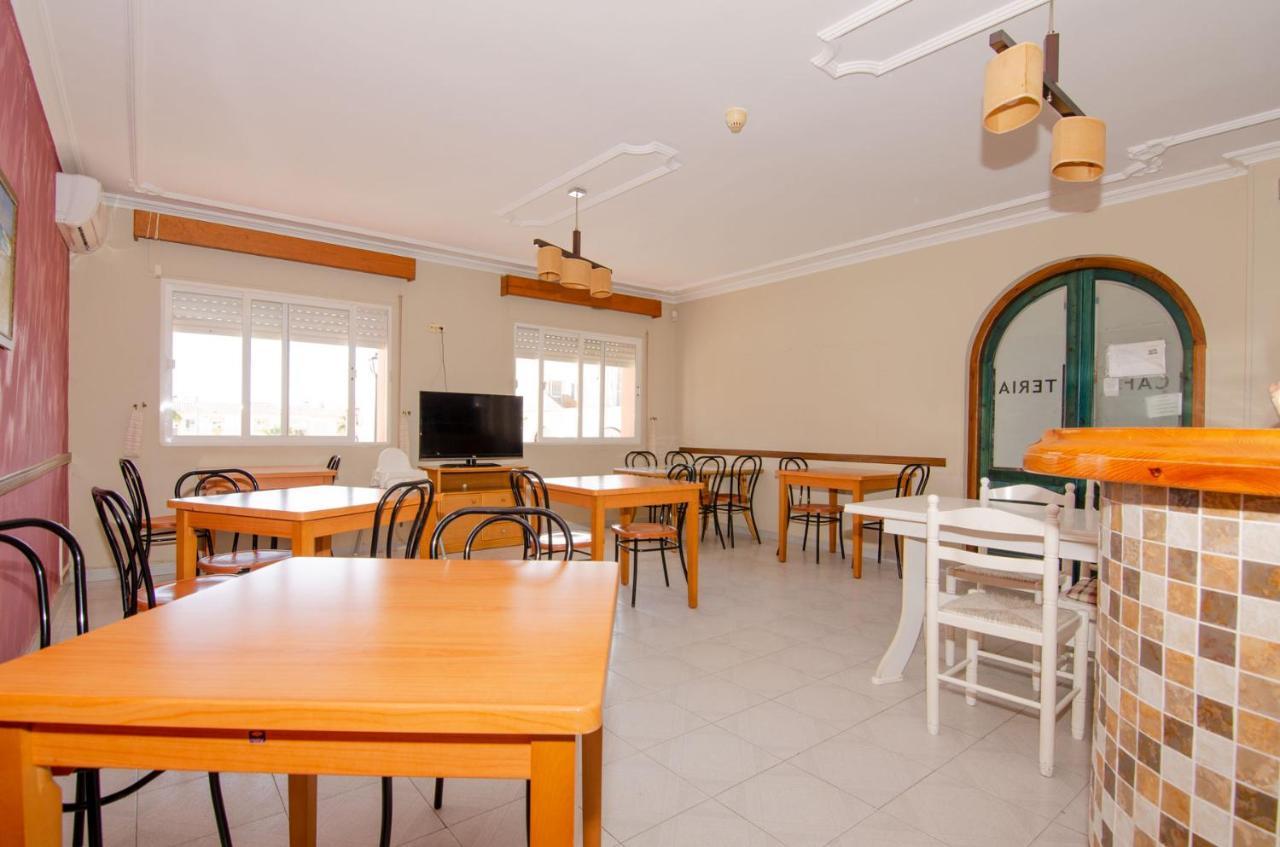 Hostal Manolo Garrucha Dış mekan fotoğraf
