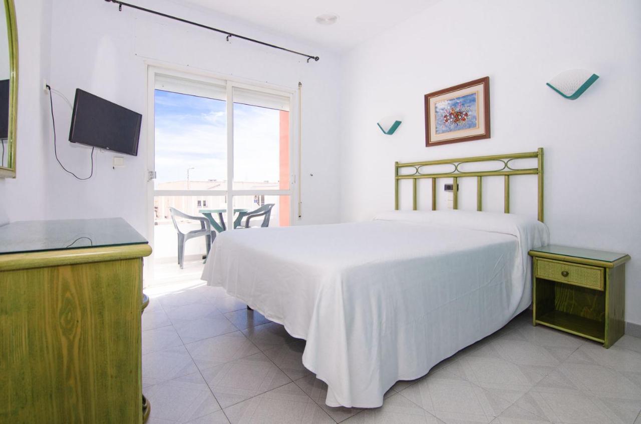 Hostal Manolo Garrucha Dış mekan fotoğraf
